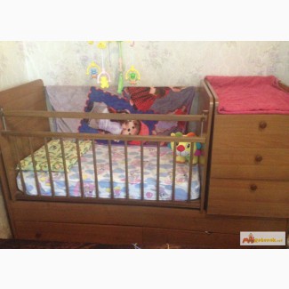 Детскую кроватку в Белово