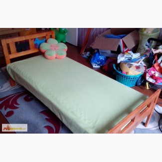 Детскую кроватку Икеа массив сосны реечное в Челябинске