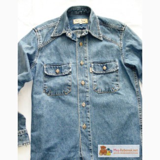 Рубашка джинсовая на мальчика 38размер в Омске